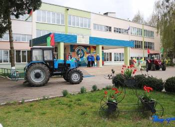 Ярмарка целевой подготовки для школьников Барановичского района
